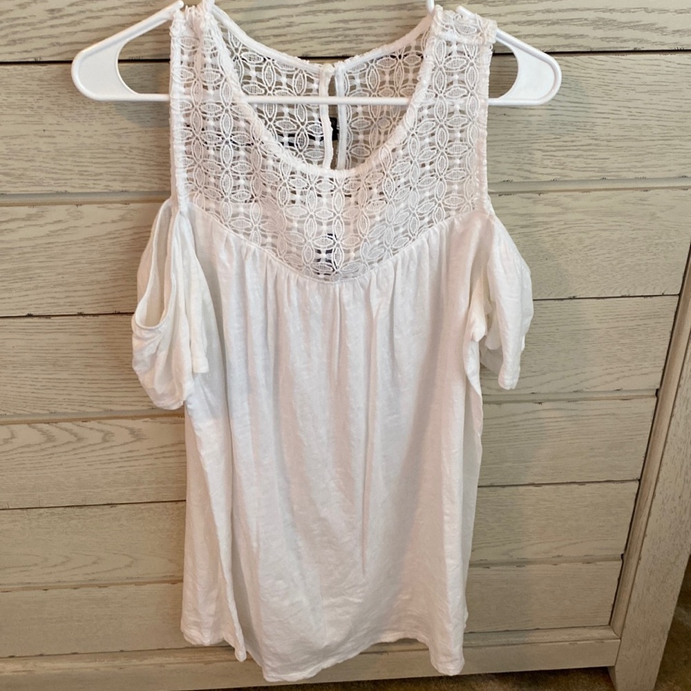 Cold shoulder swing top